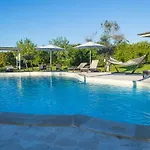 Masseria Un Posto Al Sole Готель типу 