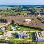 Masseria Un Posto Al Sole 4* Отранто