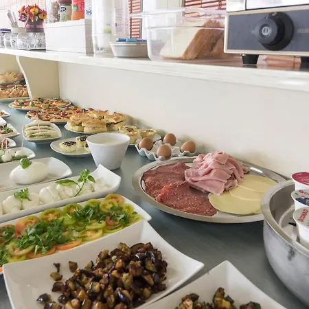 Masseria Un Posto Al Sole 住宿加早餐酒店 奥特朗托