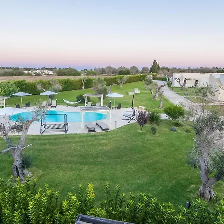 Masseria Un Posto Al Sole Bed & Breakfast 4*