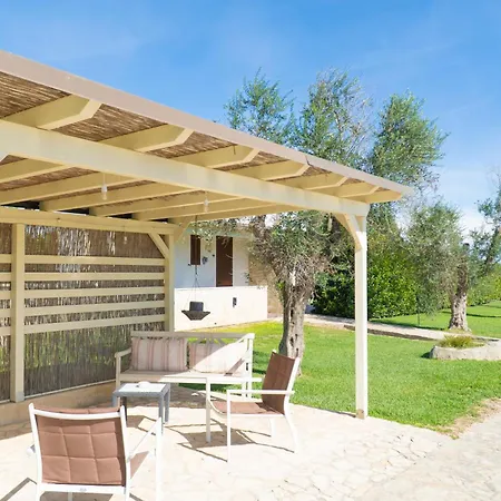 Masseria Un Posto Al Sole Bed and breakfast 4*