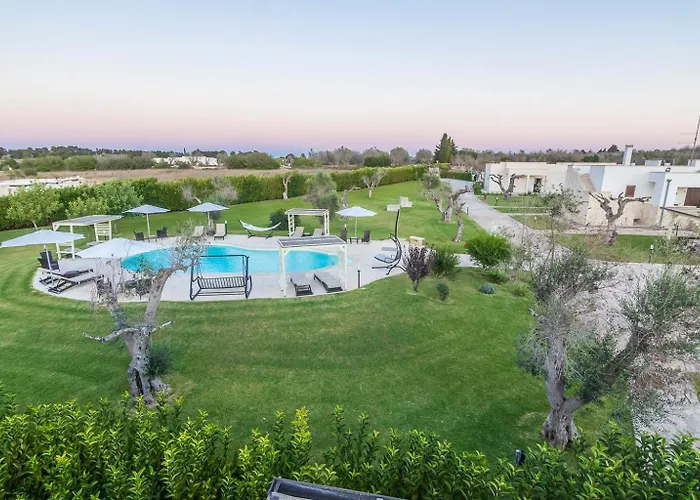 Masseria Un Posto Al Sole Alojamento de Acomodação e Pequeno-almoço 4*