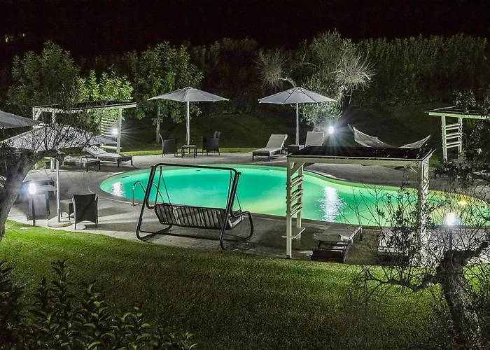 Masseria Un Posto Al Sole Bed & Breakfast 4*