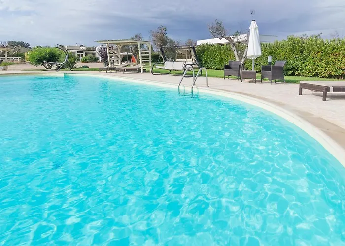 Masseria Un Posto Al Sole Bed & Breakfast 4*