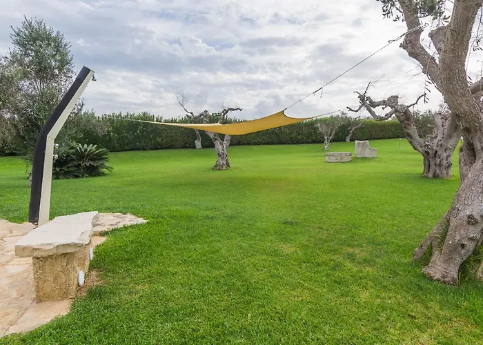 Masseria Un Posto Al Sole Bed & Breakfast 4*