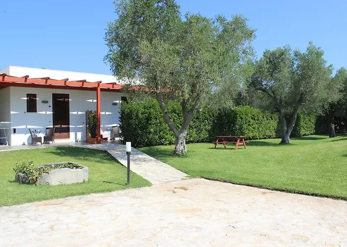 Bed & Breakfast Masseria Un Posto Al Sole 4*
